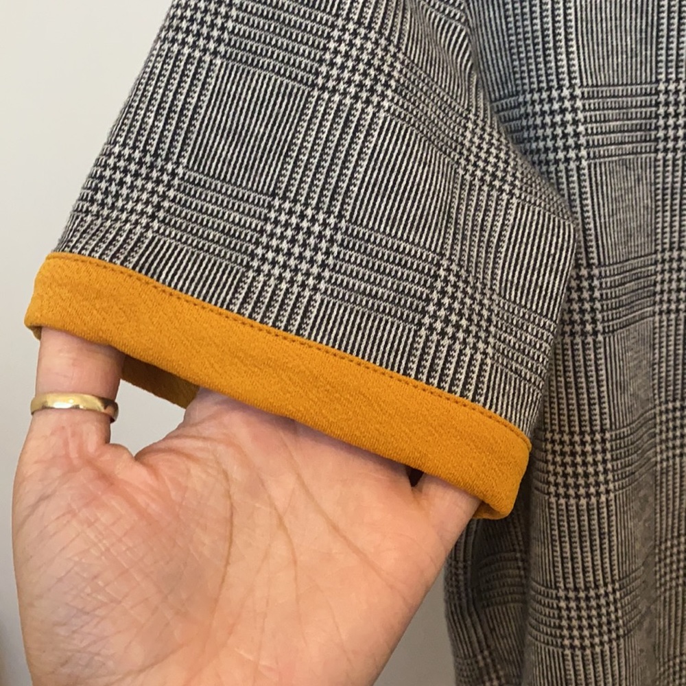 Zara Pattern Top - Picture 4 of 4